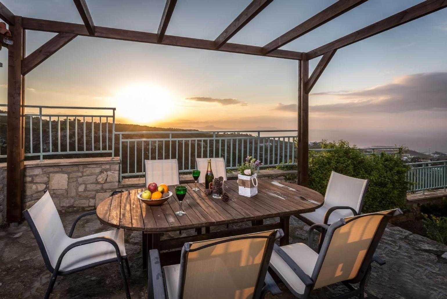 Villa Ilia Roussospition Luaran gambar