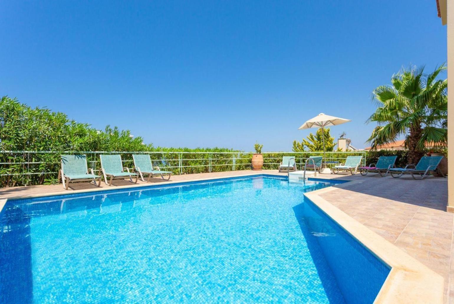 Villa Ilia Roussospition Luaran gambar